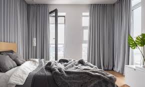 Ein schlafzimmer und ein wohnzimmer, eine küche, ein badezimmer und eine terrasse. Schlafzimmer Vorhange Wahl Ideen Blog Casaomnia