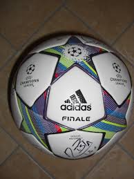 In language of the zulu word jabulani means celebrate. Uefa Champions League Final Ball 2010