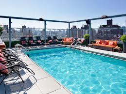 10 Best Hotel Rooftop Pools In The U S Jetsetter Gansevoort Meatpacking Hotel Pool Gansevoort Hotel