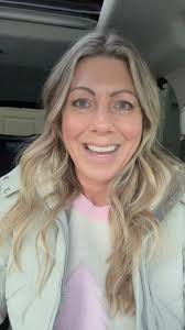 📣 Please help me congratulate my sweet new friend, Linda,