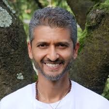 Niraj Mehta's Instagram, Twitter & Facebook