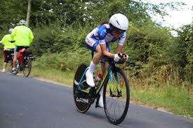 Le tour de france arrive à grands pas mais pour patienter, on va s'intéresser cette semaine aux championnats nationaux. Gladys Lemesnager La Cycliste De Pont Audemer Qui Affole Les Chronos En Contre La Montre L Eveil De Pont Audemer
