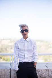 Last sunday at brunch an asian woman with platinum blonde hair walked past me and stopped me dead in my tracks. Going Platinum Benjamin Salon