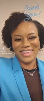 Kizzy Mcclenty's Instagram, Twitter & Facebook