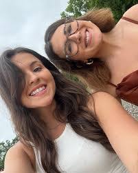 Natalie Watkins's Instagram, Twitter & Facebook