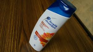 The head & shoulders brand has not been marketed as a treatment for hair loss, but it has been advertised as the ideal solution for scalp dryness and although there is no hard evidence that head and shoulders shampoo causes hair loss, the combination of side effects as triggered by the. Head And Shoulders Anti Dandruff Shampoo Anti Hair Fall Youtube