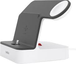 It is not an easy task to find out the right dock for your iphone. Belkin Powerhouse Charging Dock For Iphone And Apple Watch White F8j237ttwht Best Buy