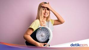 See full list on ceritamistis.com Cara Menghitung Berat Badan Ideal Dengan 2 Metode Ini Rumusnya