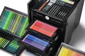 Karlbox Kotak Pensil Warna Seharga 40 Juta Rupiah Patas Id