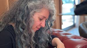 La torre d'avorio', l'autrice Paola Barbato incontra a Forlì l'associazione  Pagine Sorelle