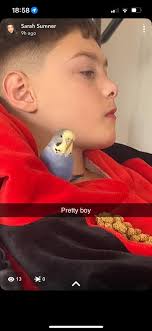 What fruit and veg are you guys feeding your king or queen ❤️💙 and witch  ones do they like best so far only tried cucumber.