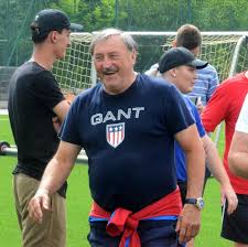 Antonín panenka (born 2 december 1948) is czech former professional footballer. Specializovat Deti Na Urcite Sporty V Peti Letech Je Nesmysl Rika Legendarni Fotbalista Antonin Panenka Jizni Cechy Ted