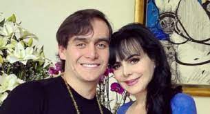 Famosos confirman que Maribel Guardia se comporta de forma "extraña" tras la muerte de su hijo Julián Figueroa - El Heraldo de México