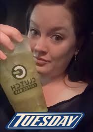 Trying Apple with Salted Caramel at Clutch Coffee