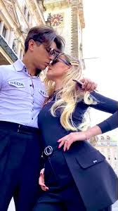 Professionelle betreuung in allen zahnmedizinischen bereichen. Dancingdentist Ionel Dancingdentist Ionel Tiktok Schau Dir Die Neuesten Tiktok Videos Von Dancingdentist Ionel An