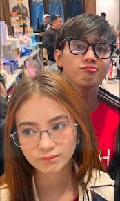 Looking good JM and Fyang at BENCH 💜💛💜💛 #highlightseveryone  #everyonefollowers #SofiaSmith #fyangsmith #JMFYANG