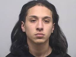 Woman charged with passing counterfeit bills