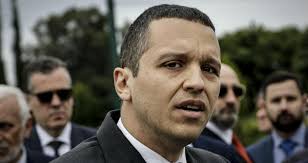 Ο ηλίας κασιδιάρης ανακοίνωσε ότι ιδρύει δικό του κόμμα. O Kasidiarhs Sta Parapolitika H Efhmerida Twn Syntaktwn