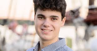 Grad grows alongside new school