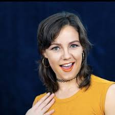 Trish Smart (@TrishSmartass)