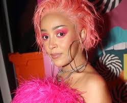 All i was said is that lsa puts out unrealistic standards in every aspect of a man, not just his looks. Doja Cat 22 Facts About The Streets Rapper You Probably Never Knew Popbuzz