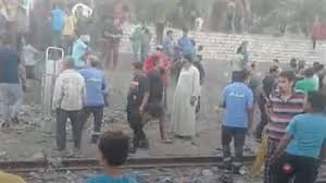 ووقع منذ قليل حادث قطار حلوان نتيجة اصطدام قطار بضائع بأتوبيس عمال تابع لأحد مصانع الملابس، ودفعت هيئة السكة الحديد بسيارات الإسعاف وشكلت لجنة فنية لمتابعة الأحداث. Retyisyono4sym