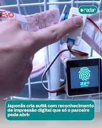 Japonês cria sutiã com reconhecimento de impressão digital que só o parceiro pode abrir O estudante japonês Yūki Aizawa, conhecido online como ZAWAWORKS, criou um protótipo de sutiã com fecho biométrico que