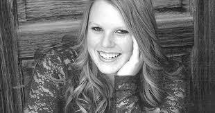 Queen Willis's Instagram, Twitter & Facebook