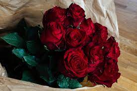 We have the perfect romantic flowers and accompanying gifts to swoop anyone off their feet and put you into their heart. Where To Get Cheap Valentine S Day Flowers The Best Deals On Roses And Bouquets For 2019
