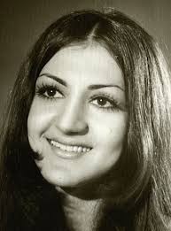 Was there between 75-80. Name was Debbie Hollands. C form I think. In class  with Julie Guy(my cousin-in/law now) and Karen Lewis. Memory is sketch but  remember a Linda and Marcia.