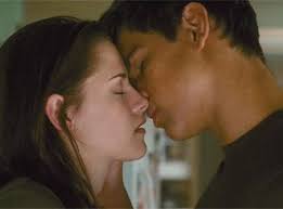 Je viens d'apprendre après toutes ces années ce que Jacob dit à Bella dans  sa cuisine à Quileute. : r/twilight