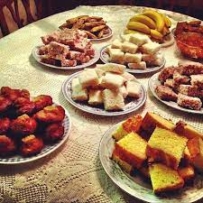 Rasa Kavili And Kiri Bath Srilankan Traditional Sweets Kavum Kiribath Milkrice Cake Recipes Sinhala Wedding Cake Recipe Cake Recipes