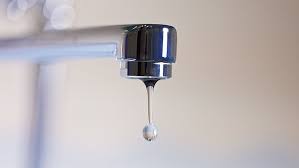 Still, it does happen when those drains are located in an enclosure or cabinet against an exterior wall. When Should You Drip Your Kitchen Faucets