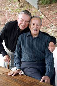 Arianna, álex, cristian, ryan, emme y max. Marco Antonio Muniz Hoy Cumpliria 89 Anos Mi Adorado Compadre Y Mas Antiguo Amigo Tomas Balcazar Los Recuerdos Entranables Que Tengo A Su Lado Son Incontables Y El Dia De Hoy
