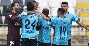 Fc vizela voller name futebol clube de vizela gegründet 1. 22 Jogos Sem Perder Vizela Empata Com Rival E Da Mais Um Grande Passo Rumo A I Liga