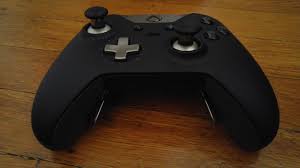 Xbox One Elite Controller Review I M Finally Replacing My Wired 360 Controller Pcworld