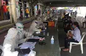 400 penduduk pkpd medan 88, salak tinggi gagal dikesan. Covid 19 Pm Tinjau Pusat Ujian Saringan Di Bandar Baru Salak Tinggi Astro Awani