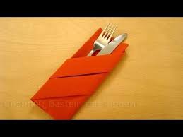 Plier Une Serviette Decorer Une Table Porte Couverts Pliage Facile A Realiser Youtu Pliage Serviette Papier Pliage Serviette Pliage Serviette Couvert