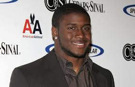 Reggie Bush's mouth costs him $1.4 million