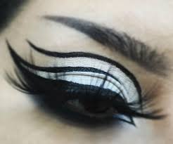Black And White Graphic Eyeliner Ig Marilynmugbeat Graphic Eyeliner In 2020 Graphic Eyeliner Makeup Goth Makeup