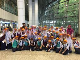 Tadbir 2 orang p.a.p 1 orang p.p.m 1 orang swasta 8 orang. Malaysia Airports Sur Twitter As Part Of Our Continuous Educational Csr Program Themed Payitforward That Promotes Good Toilet Etiquette We Invited These Energetic Students From Sk Kota Warisan For A Fun