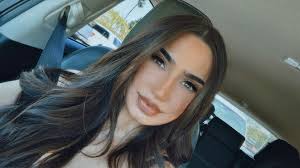 Monique Arroyo (@yoitsmo___) • Instagram photos and videos