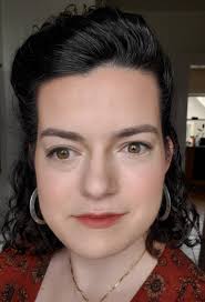 Ok,but you eyeliner man!" Morpheus, teach me 'cause I don't know how to use  the eyeliner. . . . I didn't know how to translate this :'c sorry Thank u  Claudia E.