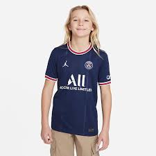 Se inspiró en la camisa ajax, ya que el club fue muy exitoso en esta época, y los colores de la bandera francesa. Boutique Du Paris Saint Germain Nike Fr