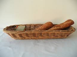 L Endroit Ou Acheter Et Vendre Tout Le Fait Main Flea Market Decorating Old Wicker Bread Basket