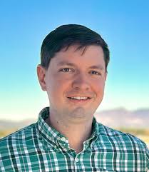 Eric Reavis's Instagram, Twitter & Facebook