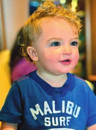 Hollie Carson's Instagram, Twitter & Facebook