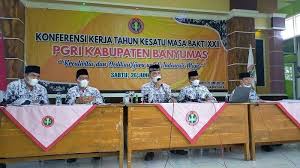 Informasi yang anda cari adalah daftar online pt epson batam. Https Banyumas Tribunnews Com 2021 07 16 Wanita Asal Kalibagor Banyumas Ini Dipolisikan Uang Rp 123 Juta Milik Perusahaan Tak Disetorkan Https Cdn 2 Tstatic Net Banyumas Foto Bank Images Pasutri Curi Motor Sragen Jpg Ilustrasi Borgol