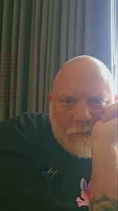 Here’s a 2-step approach to guarantee a good haircut and a solid  consultation—every single time:, 1. See the shape. Before the cape goes on,  before a single question is asked—look at the face, the ...