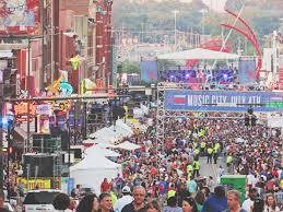 How far is it from nashville to dollywood? 4th Of July Celebration Fireworks In Nashville 2021 Nashville Tn Dates